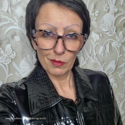 MatureMistressLucyLew avatar