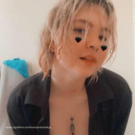 VampiressTokyo avatar