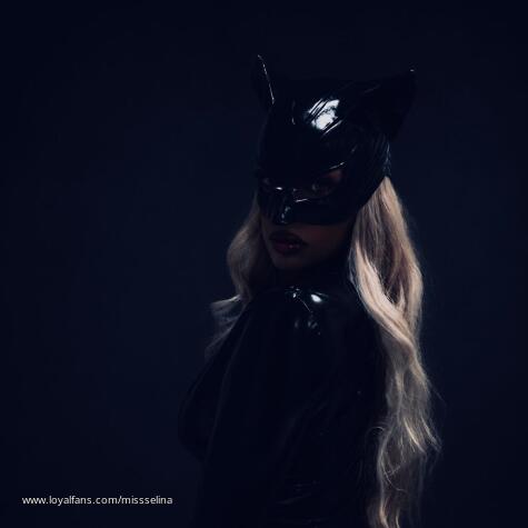 Miss Selina avatar
