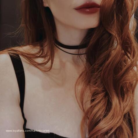 Harlott Scarlett the Tickle Tormentress Latex Findom avatar