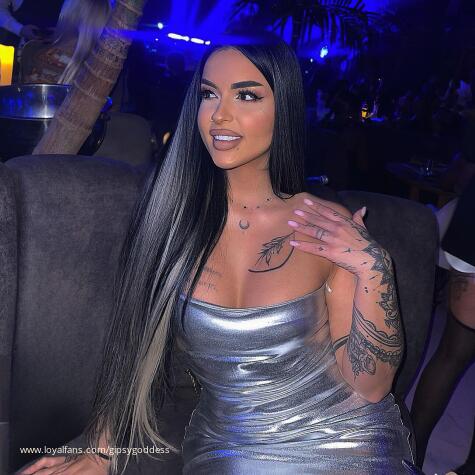 Miss Kira Noir avatar