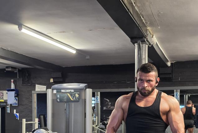 Early riser..... - Lu Muscle Official Photos | LoyalFans