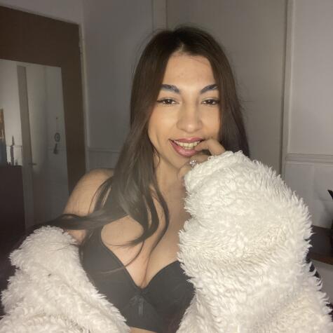 Lady Latina avatar