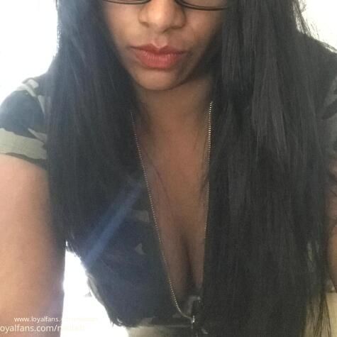 FinDom Spicy Vixen avatar