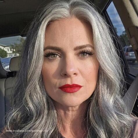 Goddess Crys avatar
