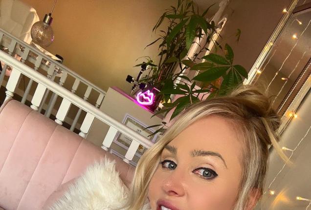 Mommy’s new hair - Miss Madison Stone Official Photos | www.Loyalfans.com