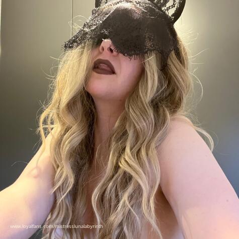 Mistress Luna Labyrinth avatar