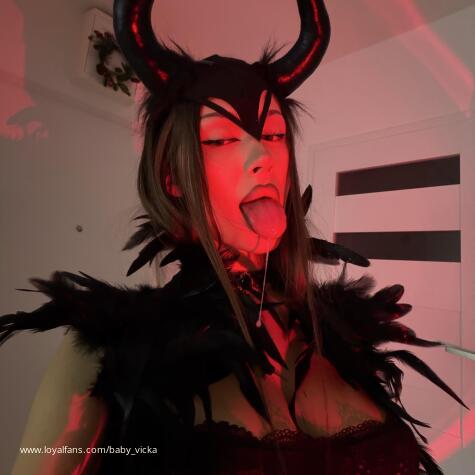 Your Goddess Victoriaa avatar