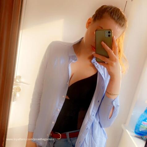 Josiethegodess avatar