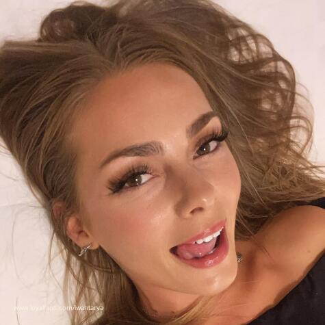 Findom Princess Arya     avatar