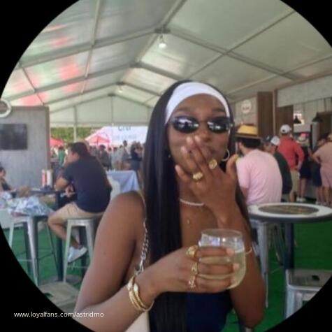 AstridMo avatar