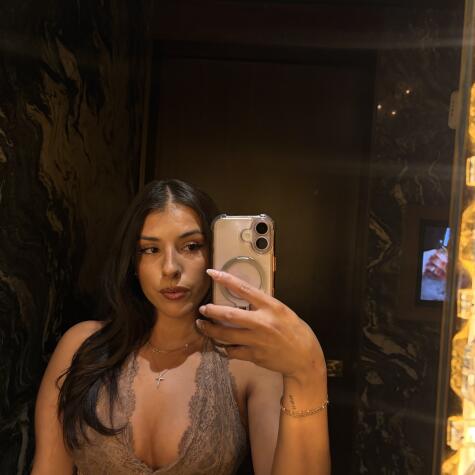 Woahhbaybee avatar