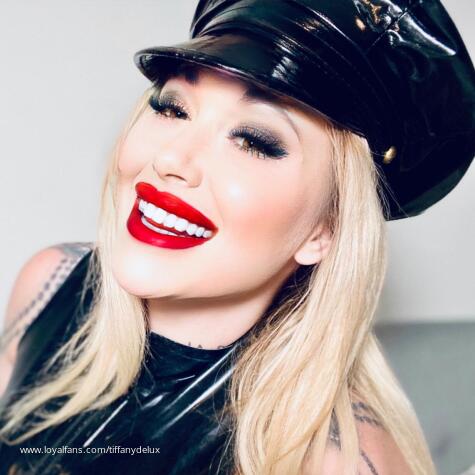 Tiffany DeLux avatar