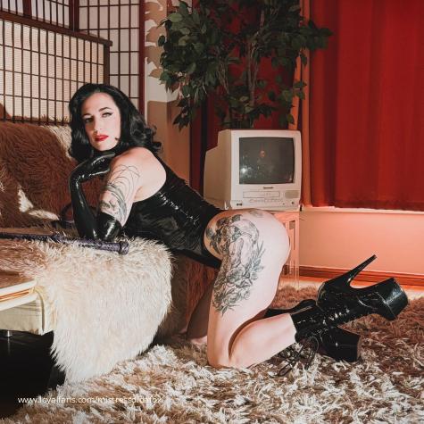 Mistress Dida Fox avatar