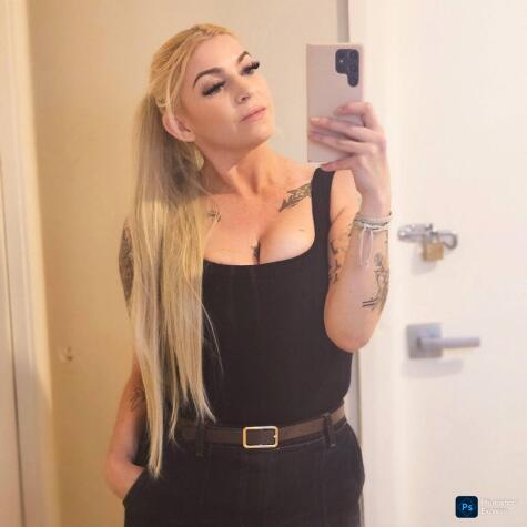 DollComplex avatar
