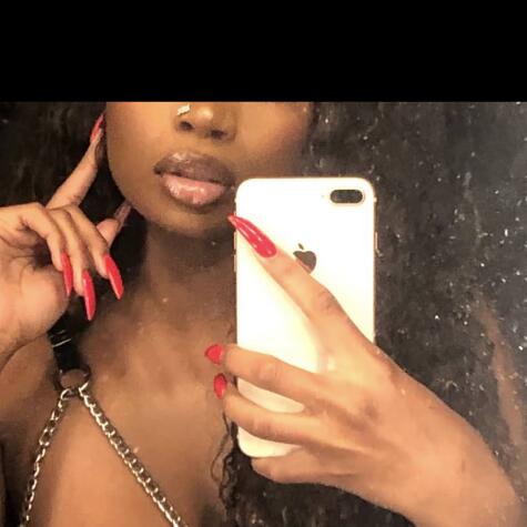 supremegoddessamira avatar