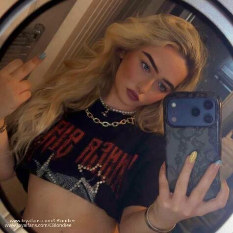 CruelBlondie avatar