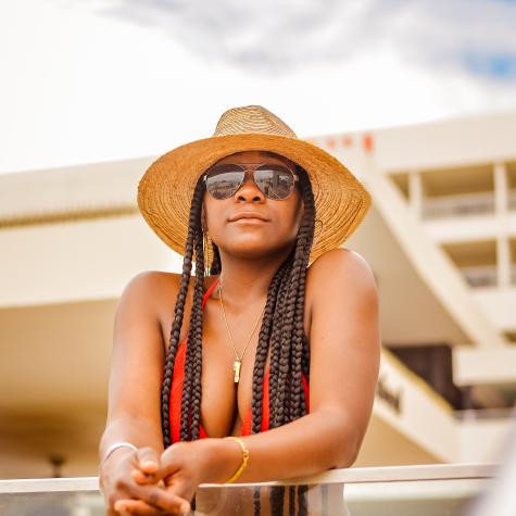 Lauren Luscious avatar