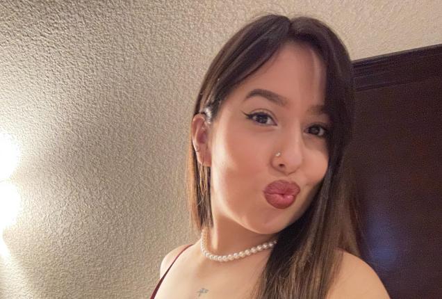 Hey everyone! 🌼🌸🌼 - Mami Lina Official Photos | www.Loyalfans.com