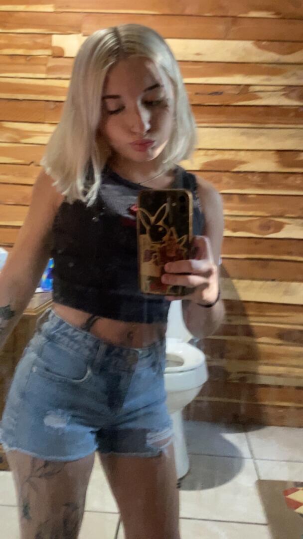 Tinybabyxoxo69's videos and clips Official account LoyalFans