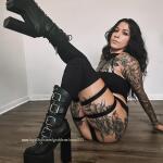 Femdom Goddess Elaraa avatar