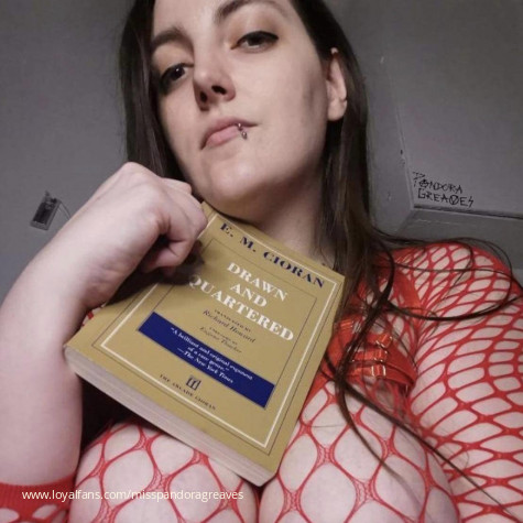 Miss Pandora Greaves avatar