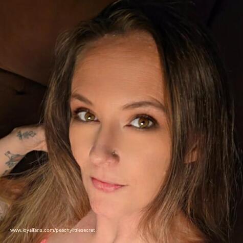 Peachylittlesecret avatar
