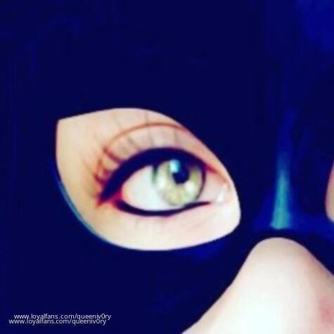 Queen Iv0ry avatar