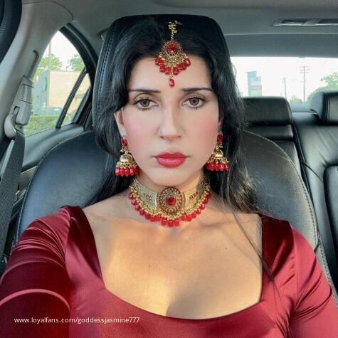 GoddessLuxami avatar