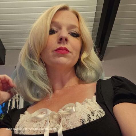 Goddess Anna Piperr avatar