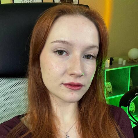 NellieMeyerr avatar