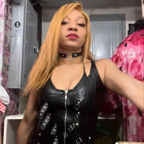 Mini_Cakez’s Official Social Fan Page | LoyalFans