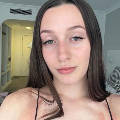 ElaraSkye avatar