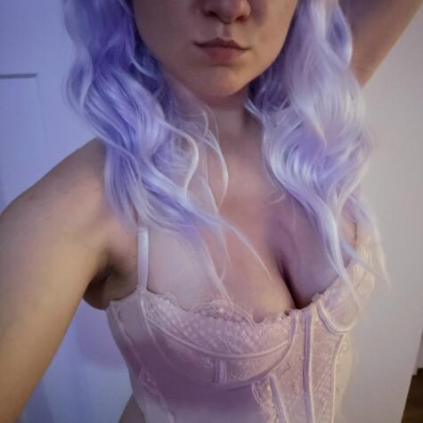 PrettyPrincessIris avatar