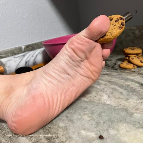 simplesweetfeet avatar