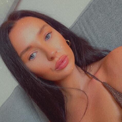 Goddesschloe24x avatar