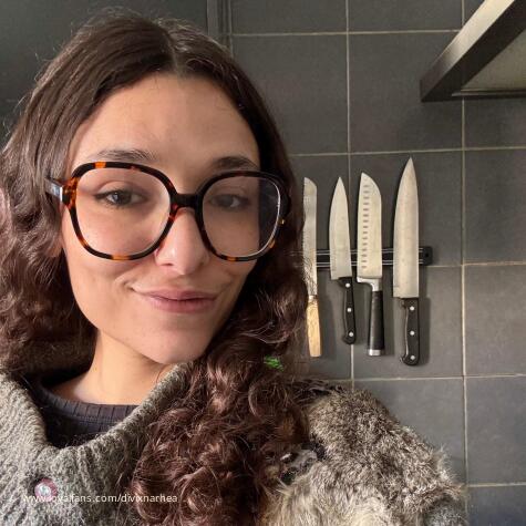 Rhea findom goddess femdom avatar