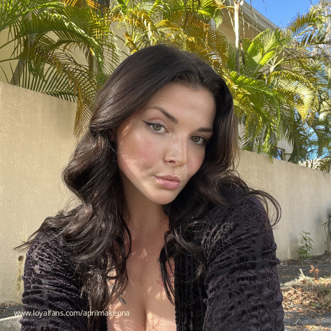 April Makenna avatar