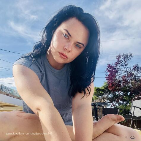 Anastasia Wollums avatar