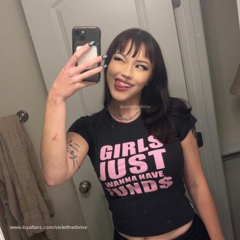 Violet The Divine avatar