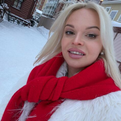 Olivia Koro avatar
