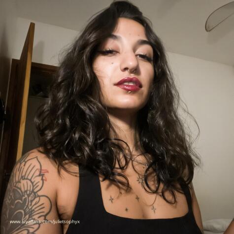 JULIETSOPHY x avatar