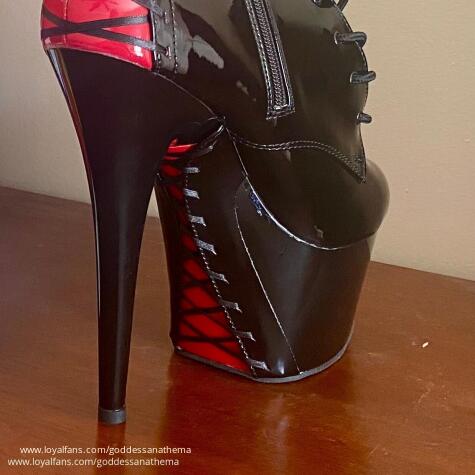 GoddessAnathema avatar