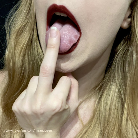 Queen Avelara avatar