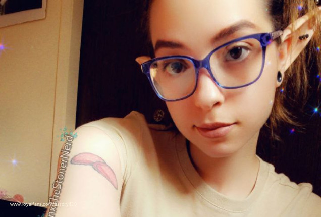 My friend Lynx Lavorre is the Filthiest lil Greek 😈🇬🇷🇬🇷🇬🇷 - ItsRory420