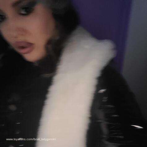 Goddess RavenMay avatar