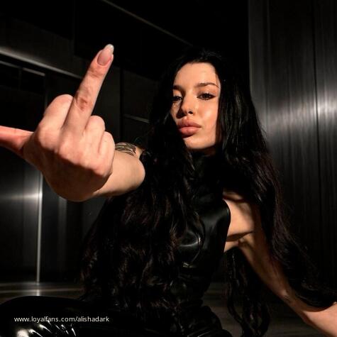 Alisha Dark