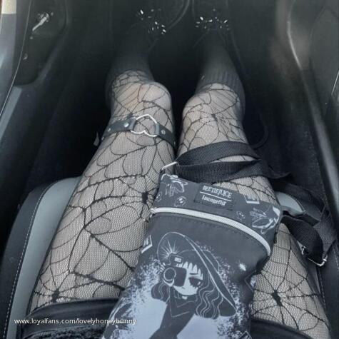 LovleyBunnieHoney Findom Femdom avatar