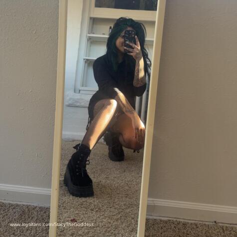 Findom Goddess Stacy avatar