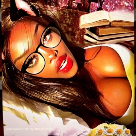 Goddessofiabrat avatar